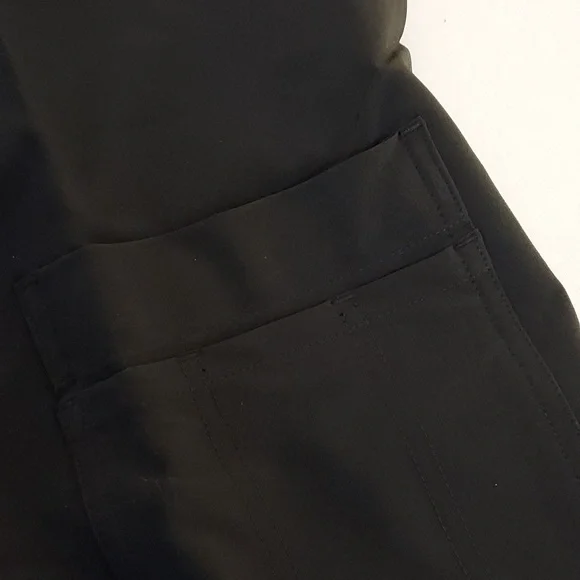 Essential Threads Welby mens Scrubs set - Picture 12 of 16